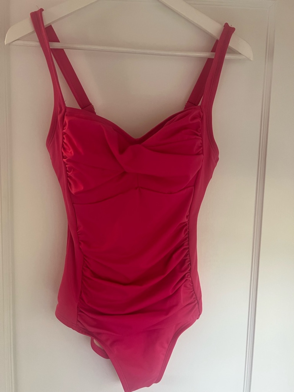 Swimsuits for All  Ruched Twist Front One-Piece - bright pink  8 New,No Tags